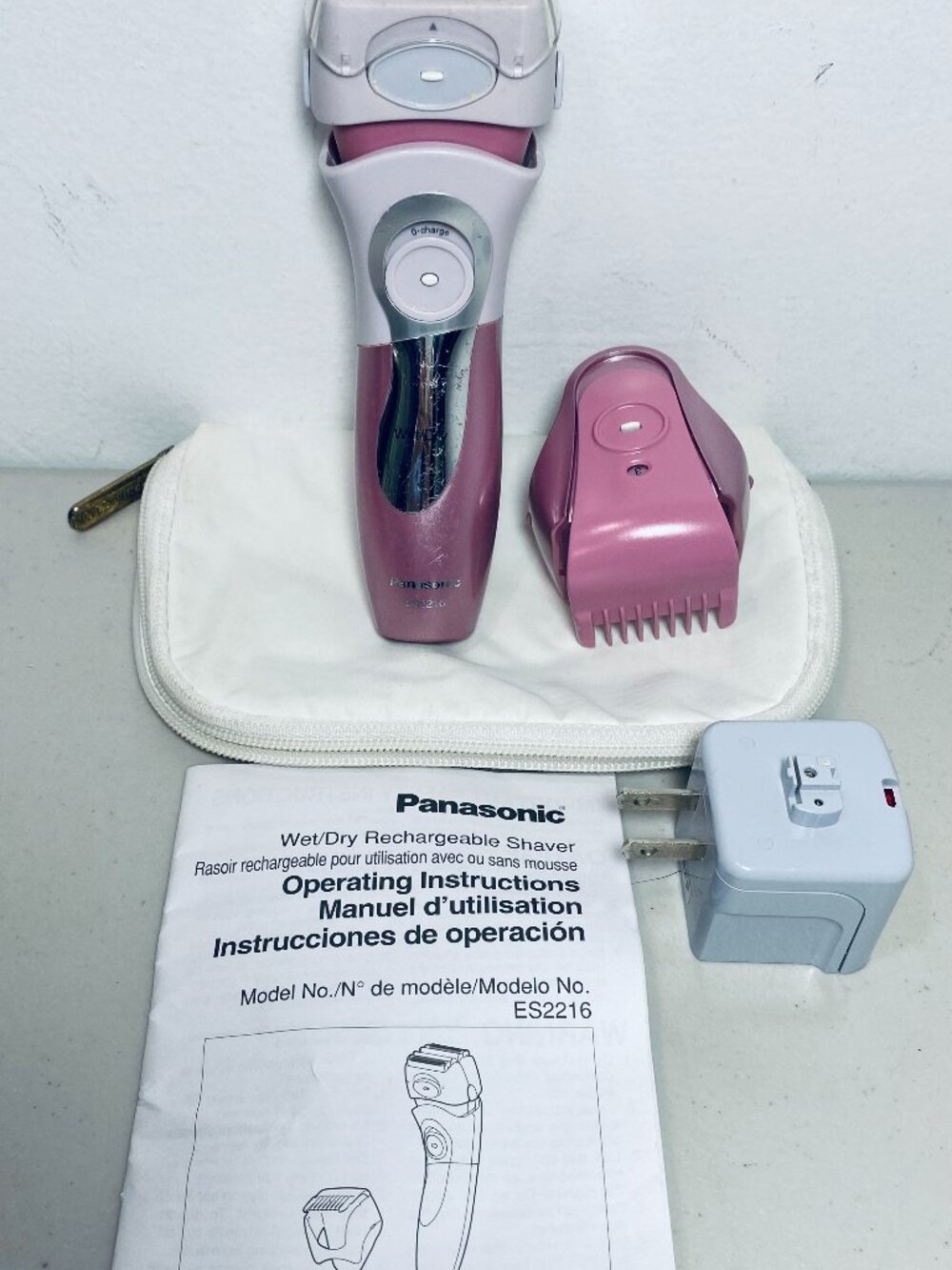 Panasonic Close Curves Wet/Dry Ladies Rechargeable Shaver ES2216PC W/Attachments